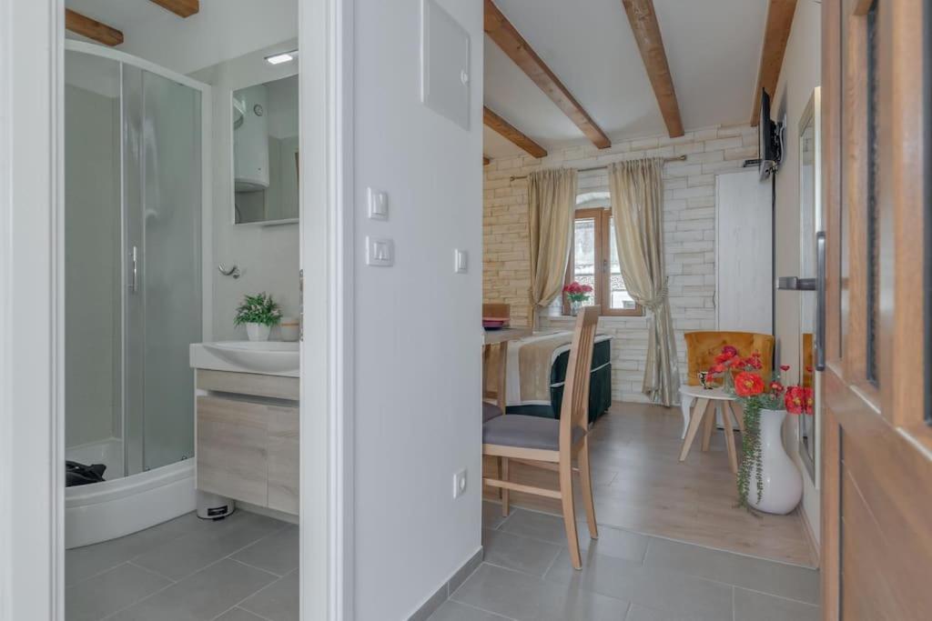 Diva 1,Stylish Old Town Studio Apartment Near Beach Split Zewnętrze zdjęcie