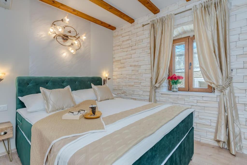 Diva 1,Stylish Old Town Studio Apartment Near Beach Split Zewnętrze zdjęcie