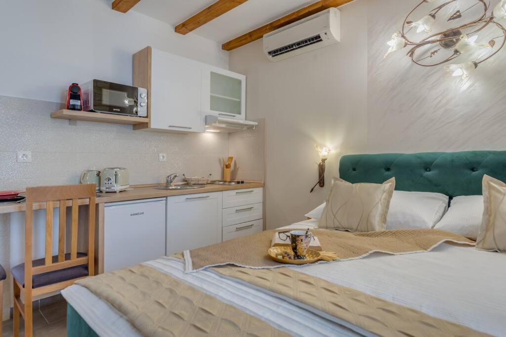 Diva 1,Stylish Old Town Studio Apartment Near Beach Split Zewnętrze zdjęcie